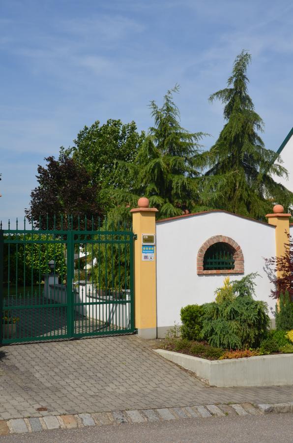 Ferienwohnung Herrmann Pottenhofen Bagian luar foto
